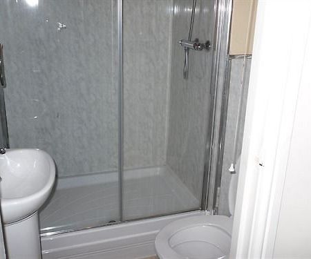 Alpine Guest House Middlesbrough Ngoại thất bức ảnh